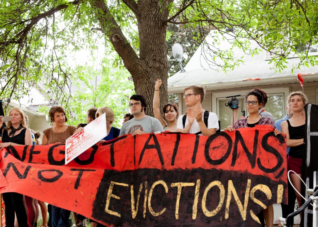 Photo
                            of Demonstrators at the Cruz Home