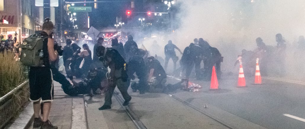 Detroit police attack demonstrators on Aug. 22, 2020